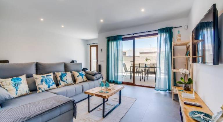 Fully equipped ample apartment with private pool & terrace | Pet-friendly — photo 2
