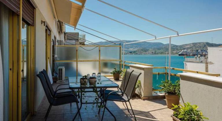 Holiday apartment with terrace | Pets allowed in Volos