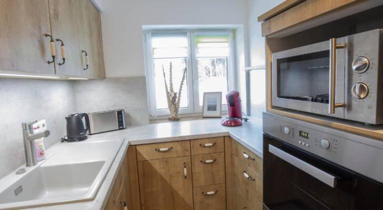 Apartment with yard & patio | Pet-friendly — photo 4