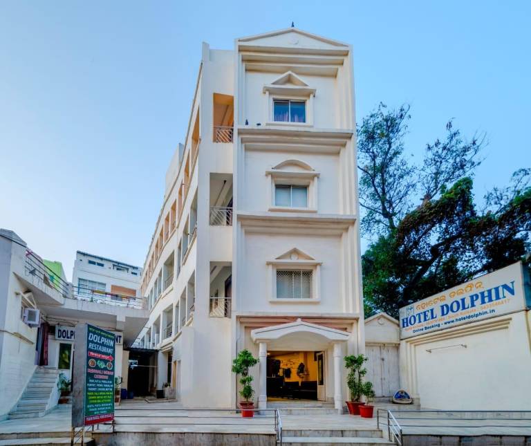 Hotel Dolphin Puri in Puri