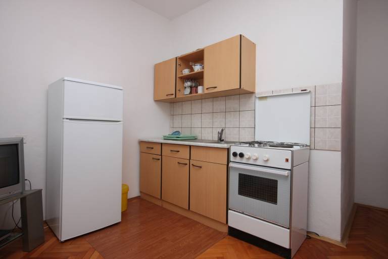 Two bedroom apartment near beach Kustići, Pag (A-6449-a) — photo 4