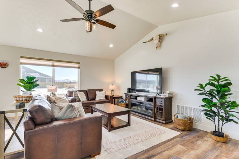 2 Mi to Beaverhead River: Family-Friendly Home! — photo 4