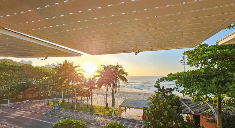 Vacation home with terrace & yard | Beach nearby | Perfect for remote work | Pet-friendly — photo 4