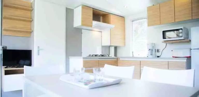 Mobile home with 3 rooms for 6 persons — photo 4