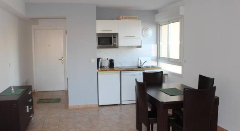 Sunny one bed, sea view, larvotto beach, Monaco — photo 3