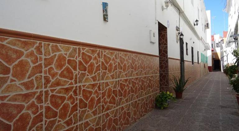 Rental apartment with 3 rooms for 6 persons — photo 2
