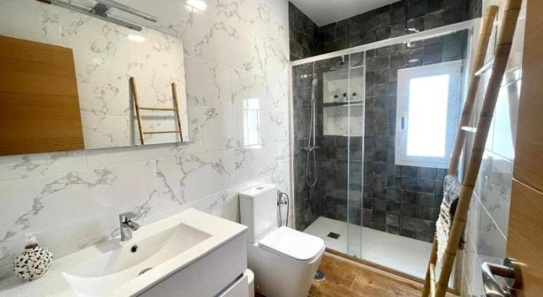 Holiday apartment with 2 rooms for 6 persons — photo 2