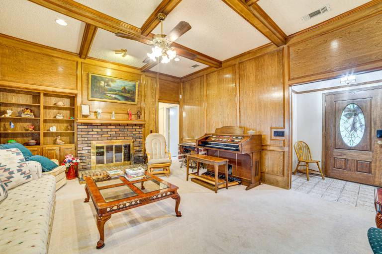 Pet-Friendly Home w/ Pool - 8 Mi to Central Plano! — photo 2