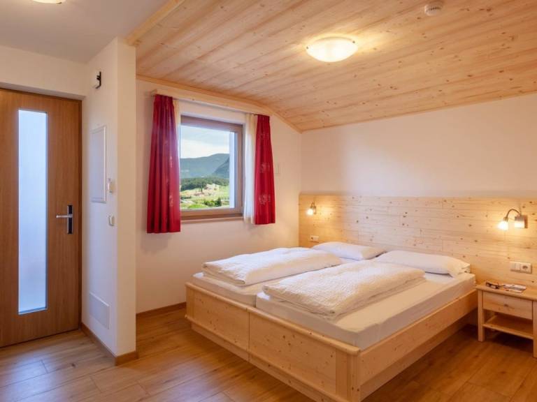 Ferienwohnung in Kastelruth für max. 3 Personen Ferienwohnung in Kastelruth für max. 3 Personen