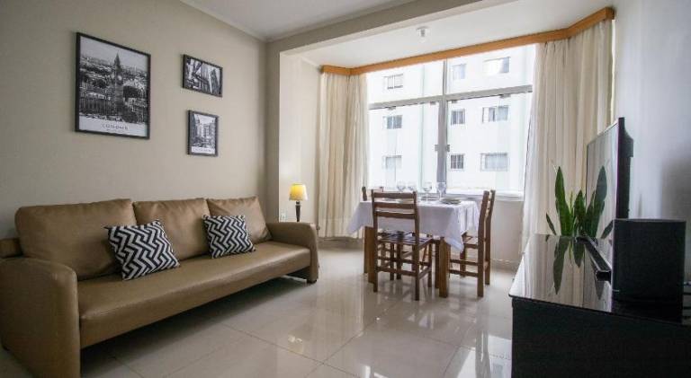 CPG22 - Pioneiros, 2 Dorm, Climatizado, Wi-Fi in Balneário Camboriú