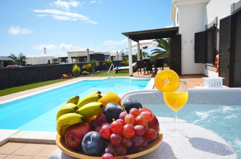 Villa Playa Blanca