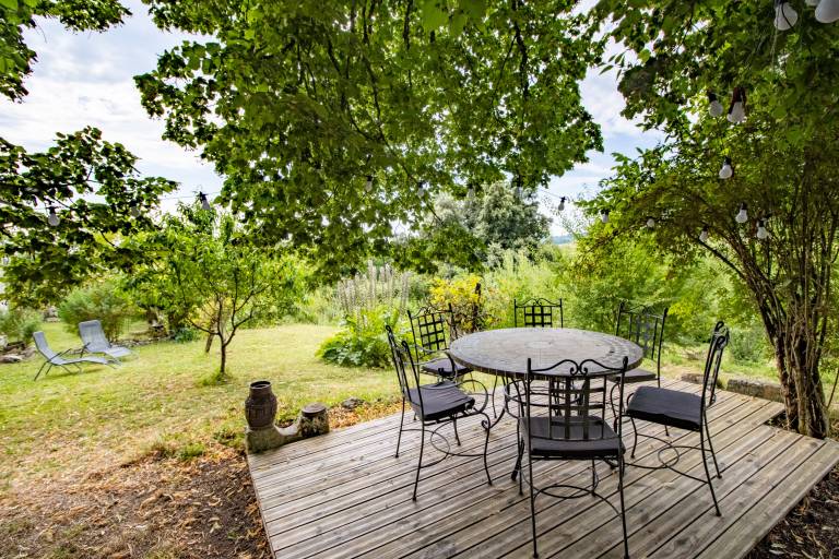 House with grill, yard & terrace in Périgueux