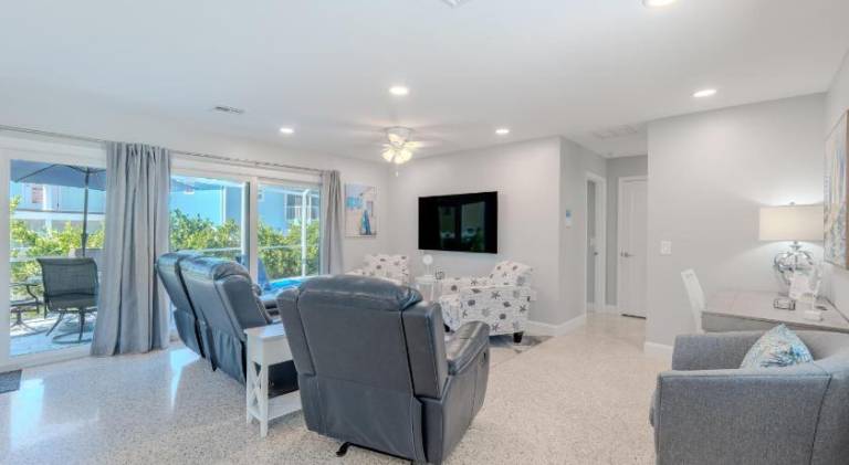 House with pool | Close to the beach | Pets allowed — photo 2