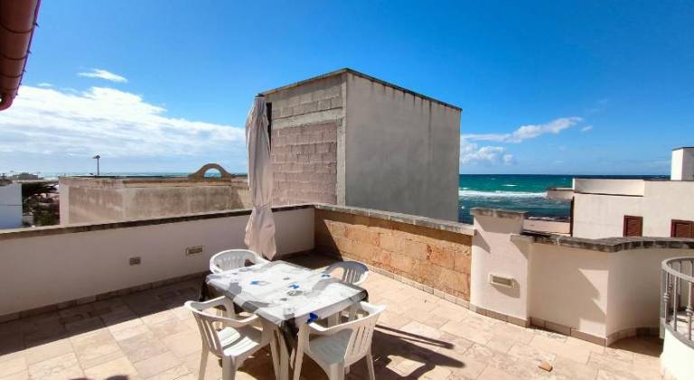 Vacation home with terrace — photo 4