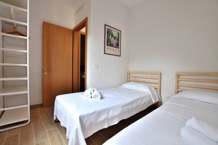Fully equipped holiday apartment with terrace, garden & pool | Beach nearby | Pets are welcome — photo 4