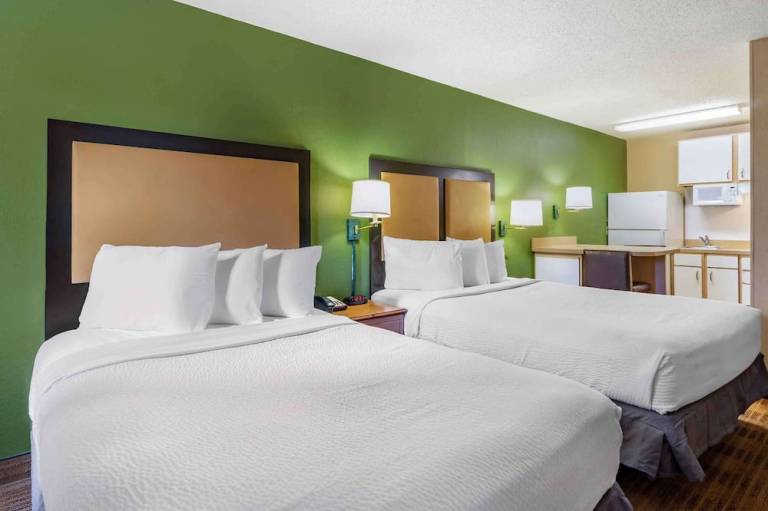 Extended Stay America Select Suites Tampa North Airport