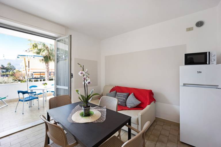 Apartment 'Villa Paola Bilo 4' with Pool, Wi-Fi and Garden – Pets Allowed — photo 4