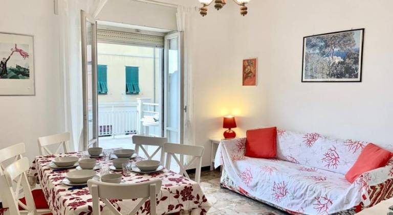 Beautiful vacation home | Beach nearby | Pets are welcome in Bordighera