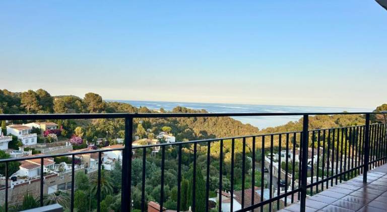 Rental apartment with pool in Tossa de Mar