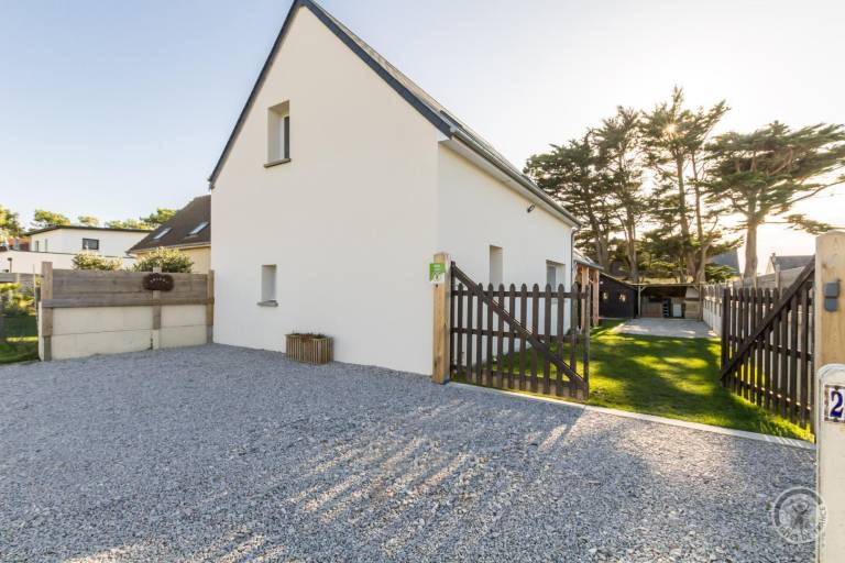 Wonderful gite with barbeque, terrace & garden | Next to the beach | Pets are welcome in Coutances