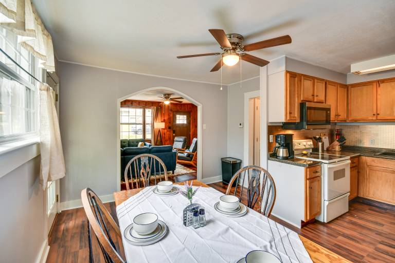 3 Mi to Stone Creek! 2-Acre Family Tallassee Gem — photo 2