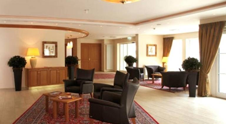 Waldhotel Nachtigall — photo 2