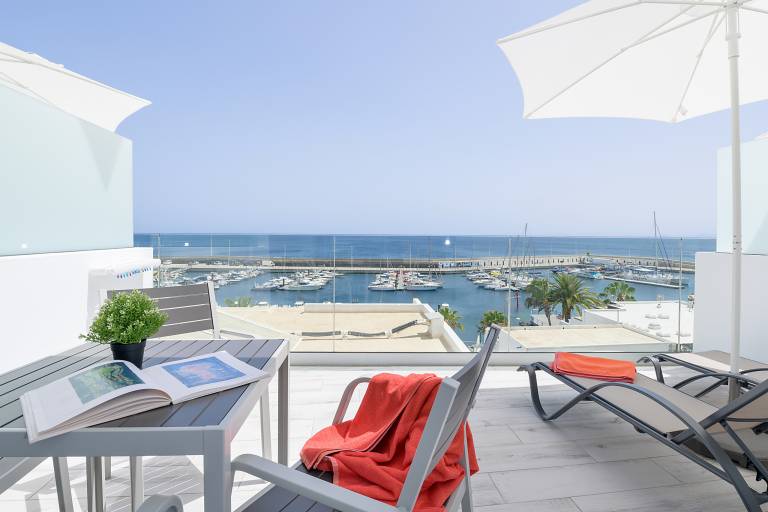 Ferienhaus in Puerto del Carmen, Puerto Calero f&uuml;r max. 3 Personen am Atlantik