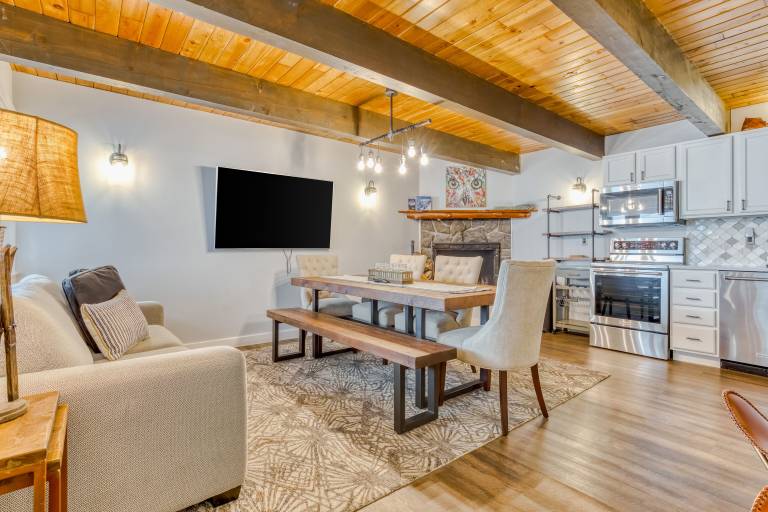 Condo Government Camp