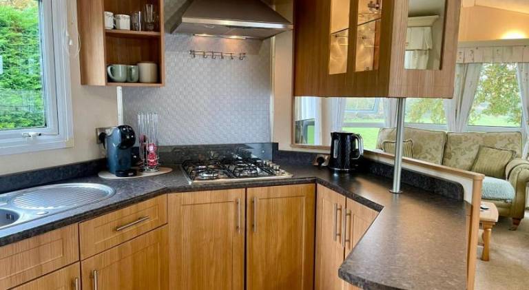 Severnside Boat and Caravan Park Gloucestershire - Caravan 1 — photo 3