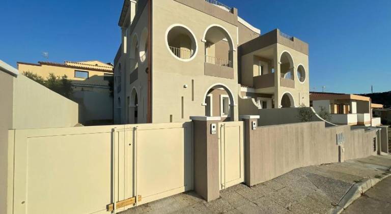 Vacation home with 3 rooms for 6 persons in Villasimius