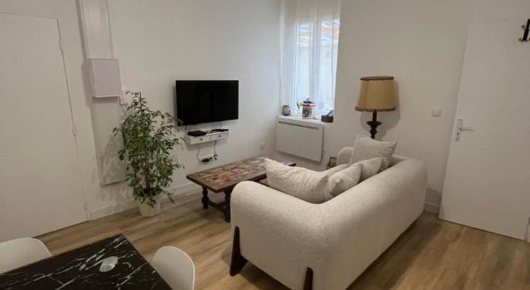 Rental apartment with 1 room for 4 persons in Dunkirk