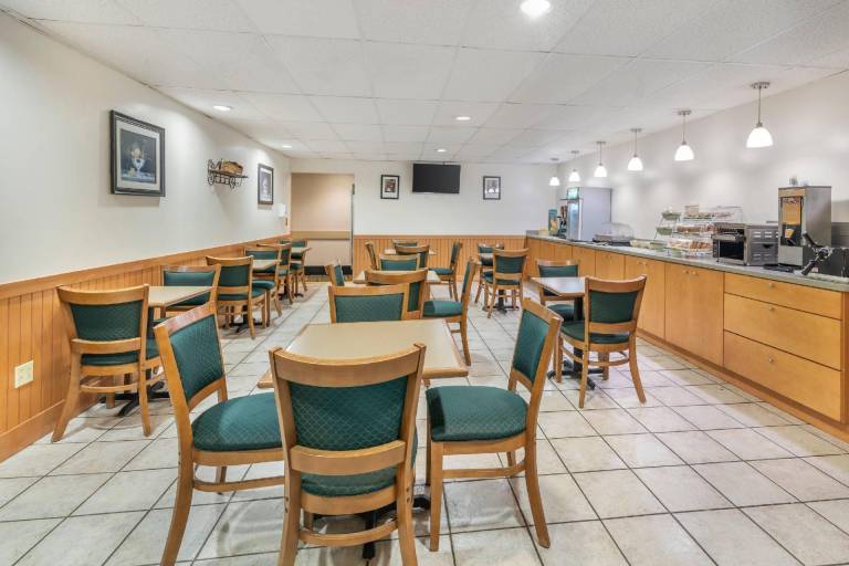 Quality Inn at Bangor Mall — photo 3