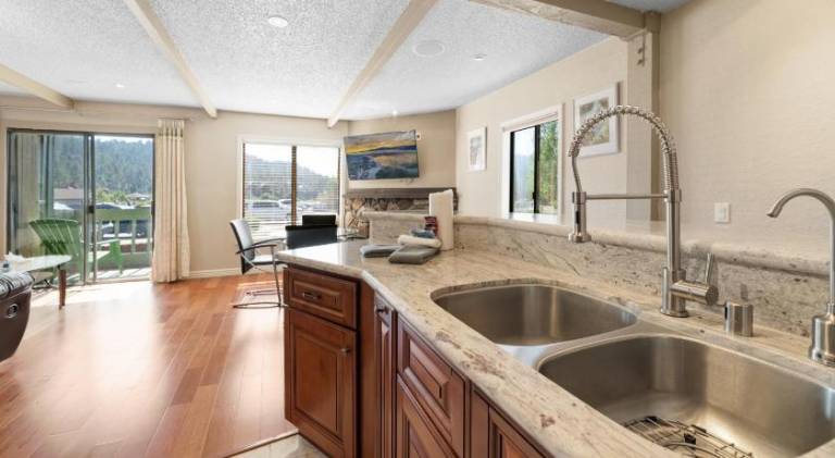 Fully equipped nice vacation home with hot tub, heated pool & patio | Pets are welcome — photo 3