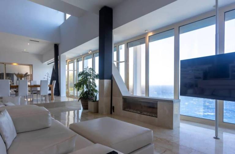 Exclusive Seafront Villa • Private Pool • Gym•BBQ — photo 3