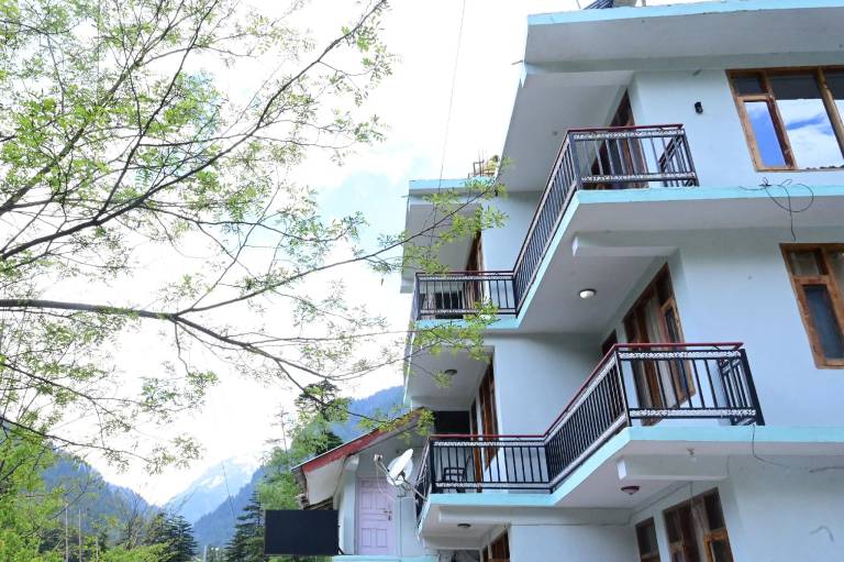 Rest N Ramble in Manali