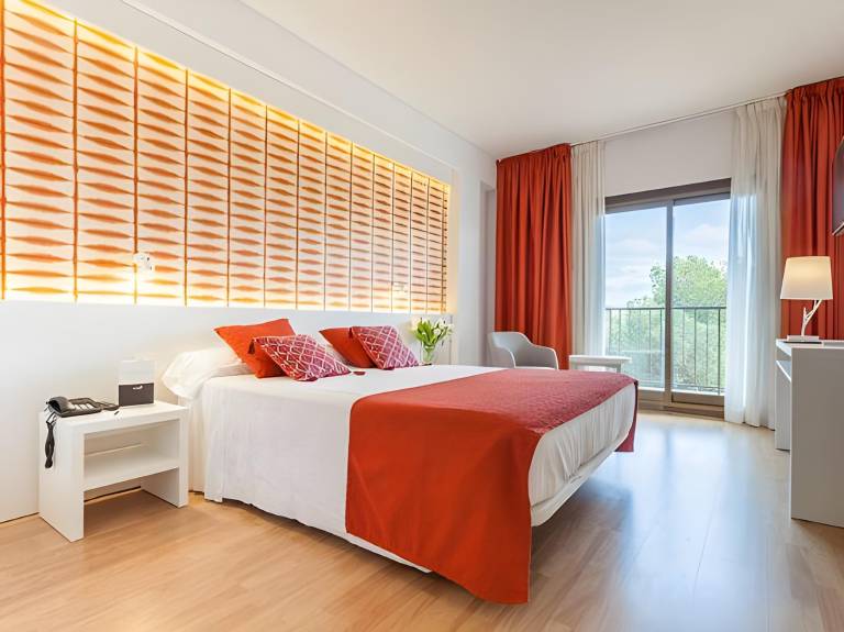 Hotel Intur Orange — photo 2