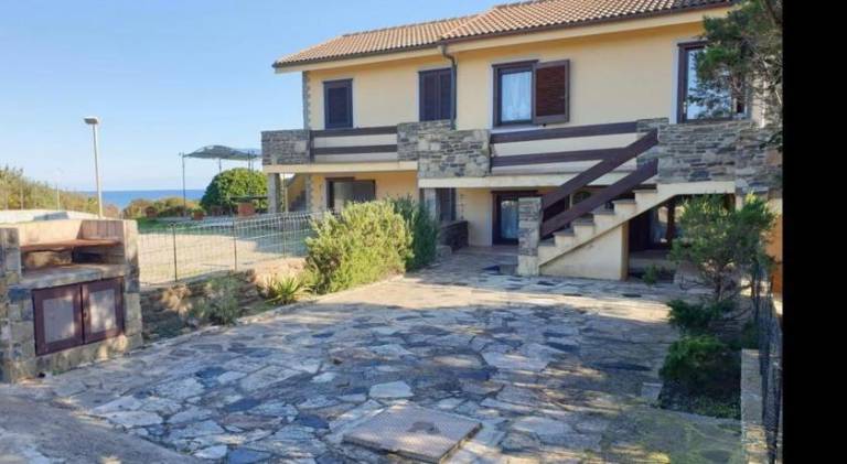 Holiday apartment with 2 rooms for 6 persons in Stintino