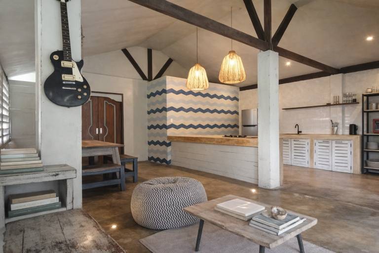 Family-friendly beautiful vacation home with grill, private pool & garden | Next to the beach | Perfect for remote work | Dogs allowed — photo 2
