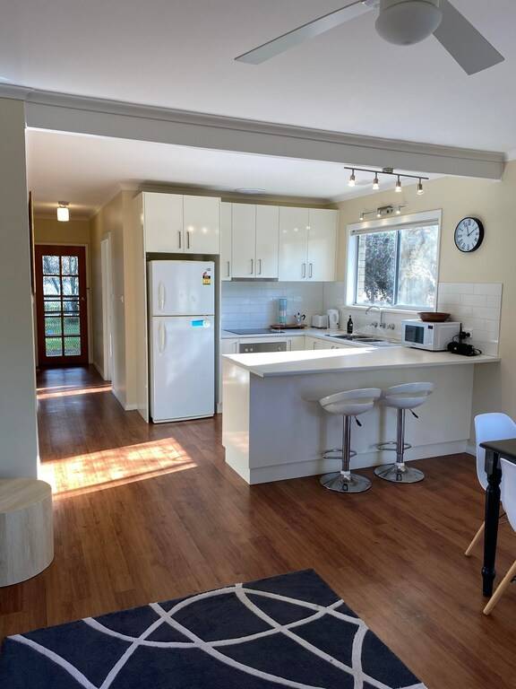 Cottage Bright