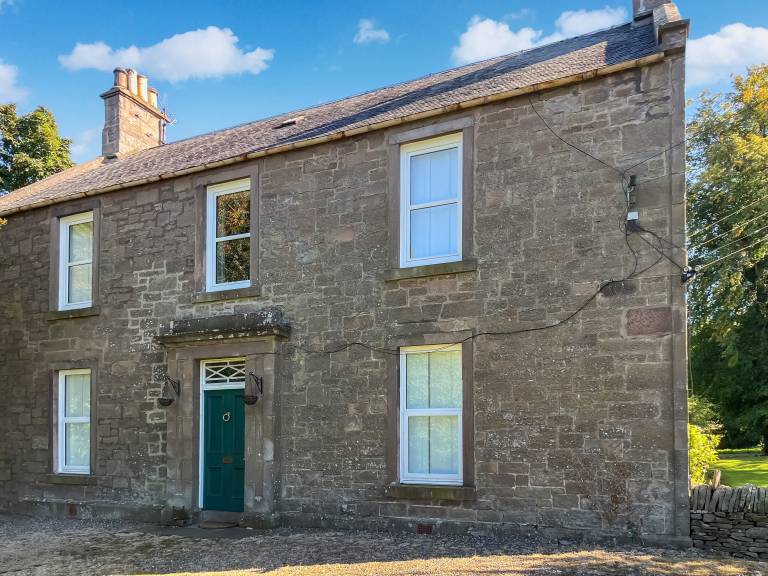 Cottage  Dundee