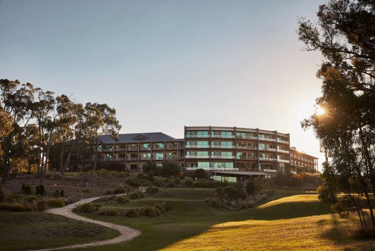 Resort  Clunes