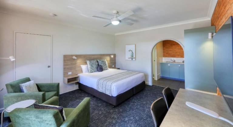 Motel Parkes