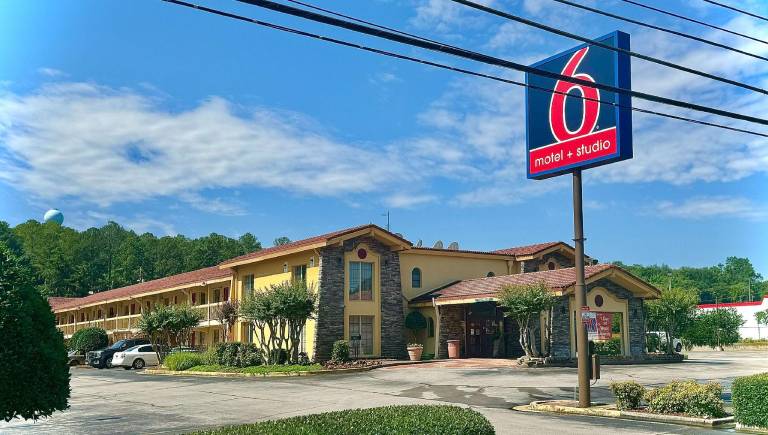 Motel 6 Huntsville, AL - University Dr in Huntsville, AL
