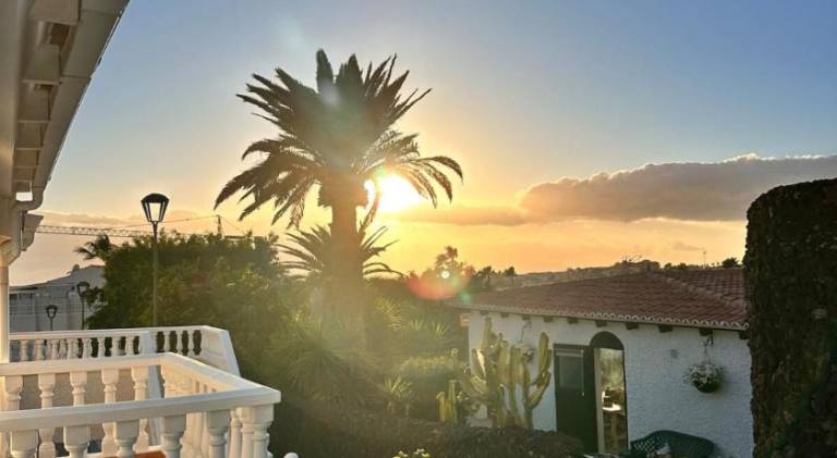 Beautiful House Costa Adeje with Mountain and Ocean View — photo 5