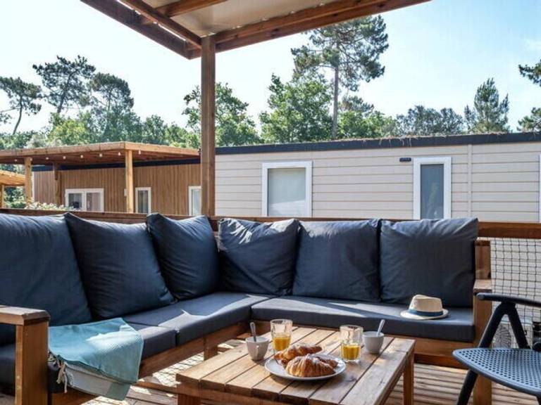 Child-friendly mobile home with pool & terrace | Beach nearby | Pets are welcome — photo 4