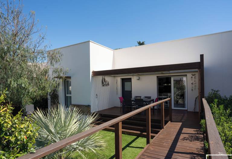 Villa Vias