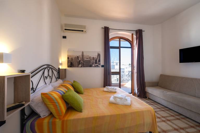 Holiday Home 'Villa Gaudì - Sagrada' with Sea View, Wi-Fi and Air Conditioning — photo 5
