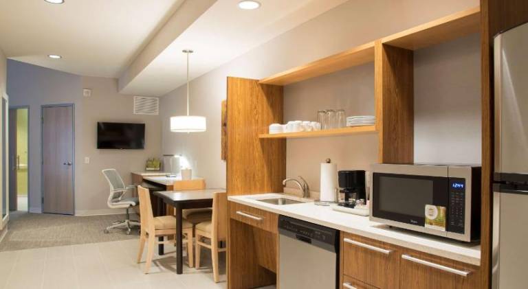 Home2 Suites by Hilton - Indianapolis/Downtown — photo 2