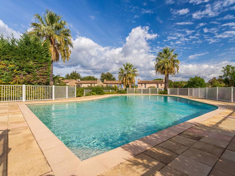 Fully equipped vacation home with terrace & pool | Close to the beach | Pets are welcome — photo 5