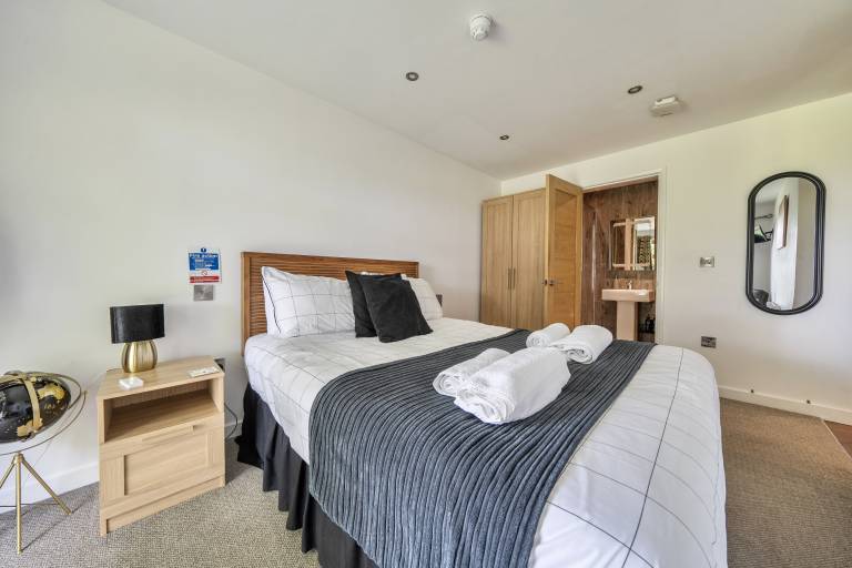 Modern Peaceful Open Plan 1 Bed Apartment Rutland
